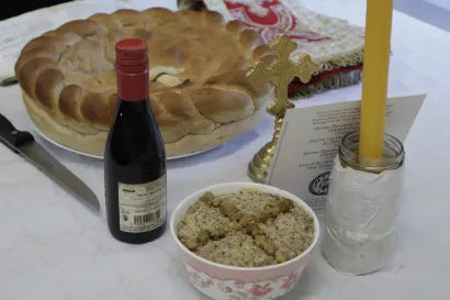 Uz kolač, za slavu je potrebno vino i koljivo/Foto: VSNM BBŽ