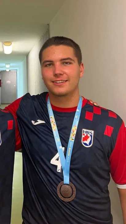 Šandor rukomet trenira od malih nogu/Foto: HRS