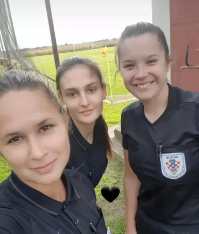 Kristina i Željana Katarina s kolegicom Lucijom, koja je također svojedobno sudila/Foto: Privatni album