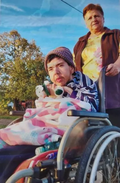 Katica i Nina u jednoj od svojih redovnih šetnji/Foto: Slavica Trgovac Martan