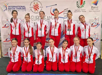 Foto: Mažoretkinje Grada Pakraca