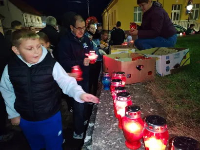 Svjetlo za Vukovar i Škabrnju i u Čazmi/Foto: Grad Čazma