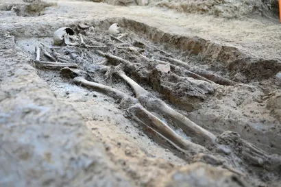 Obiteljska grobnica iz 13. stoljeća s posmrtnim ostacima tri osobe/Foto: Krešimir Vacek