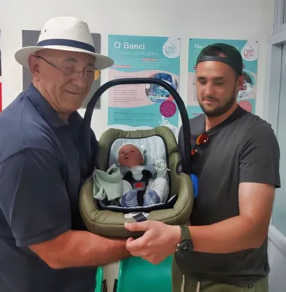 Najveće veselje, dolazak na svijet unučice/Foto: Privatni album