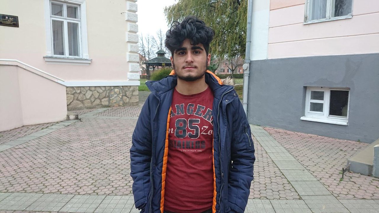 Fotografija: Pakistanski Afganstanac, 19-godišnji Sajid Khan, od svibnja 2017. godine živi u Lipiku koji je sada postao njegov drugi dom / foto: Mario Barać