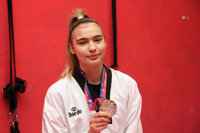 Ela Jelić postala je juniorska prvakinja na 8. Otvorenom klupskom europskom prvenstvu / Foto: Paula Galir