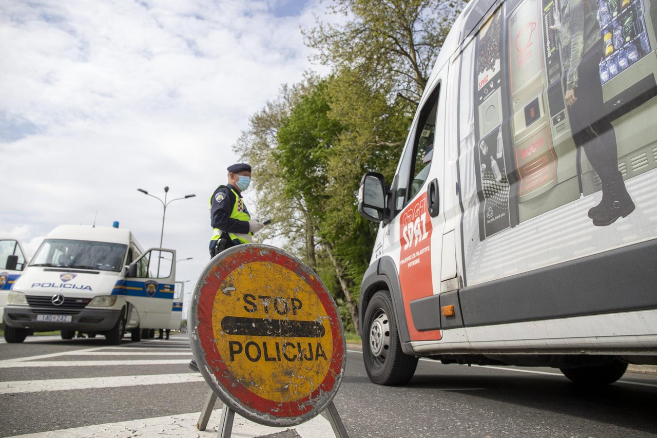 Fotografija: Policija će na županijskim granicama dežurati 24 sata dnevno/Foto: Željko Hajdinjak/CROPIX