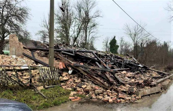 Potpuno urušena kuća/Foto: Češka beseda