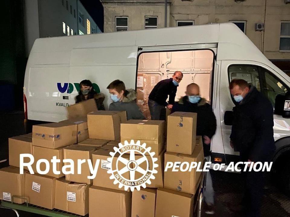 Fotografija: Članovi Rotary kluba Bjelovar u humanitarnoj akciji / Foto: Rotary klub Bjelovar