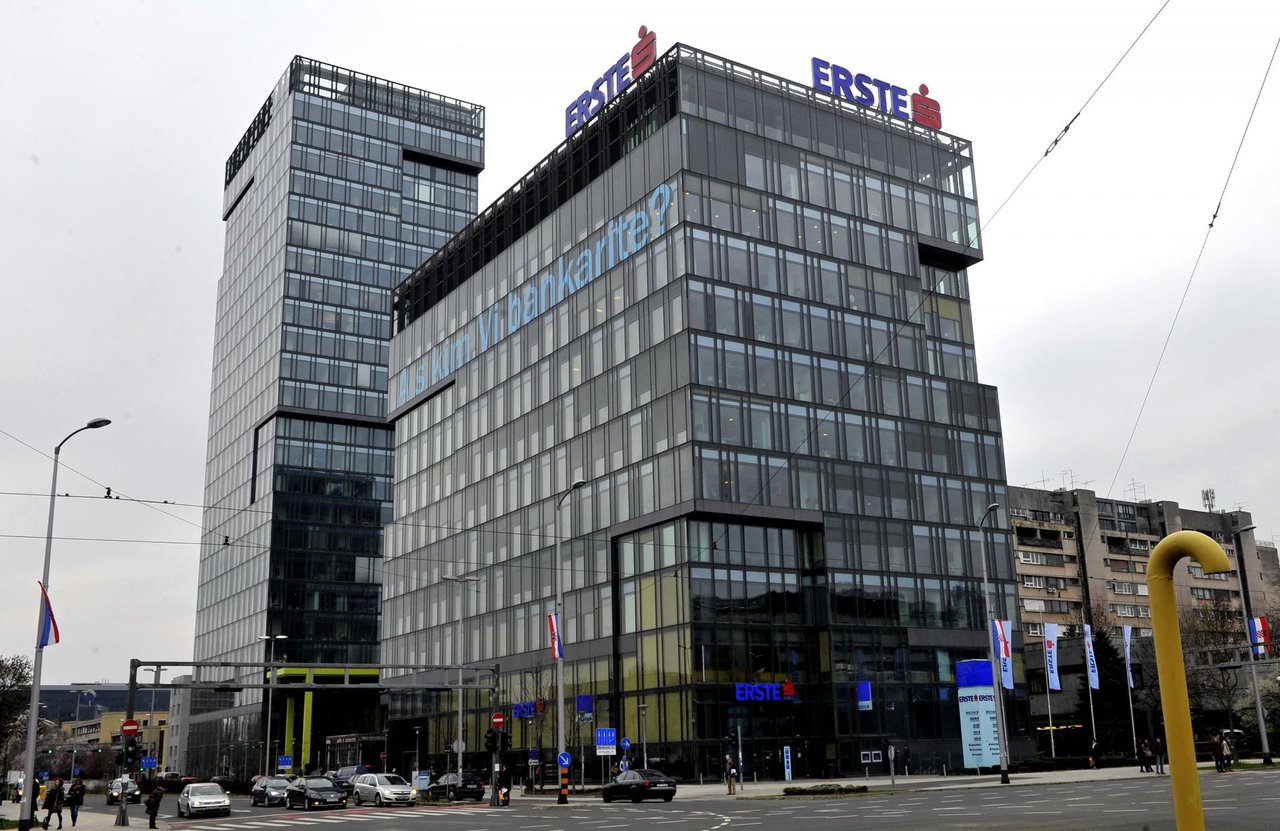Fotografija: Sjedište Erste banke u ulici Ivana Lučića u Zagrebu/ Foto: Srđan Vrančić/CROPIX