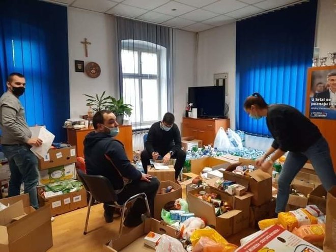 Pomoć se prikupljala u stranačkim prostorijama u Bjelovaru/Foto: HDZ Bjelovar