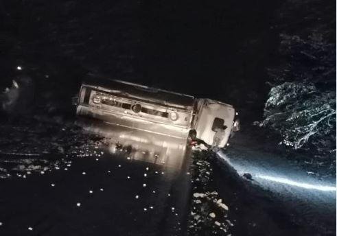Fotografija: Cisterna se prevrnula na izlazu iz Grubišnog polja u smjeru Grđevca/Foto: Facebook