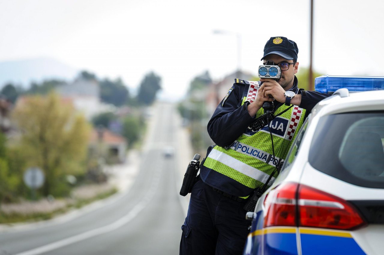 Fotografija: Policajci PU bjelovarsko-bilogorske pojačano nadziru vozače/Foto: Nikša Stipaničev/CROPIX