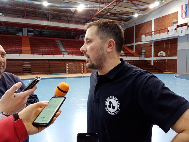 Trener RK Bjelovara Josip Pećina smatra da su dobri rezultati u posljednjij nekoliko utakmica zaslužni za dobro raspoloženje unutar ekipe./Foto:Deni Marčinković