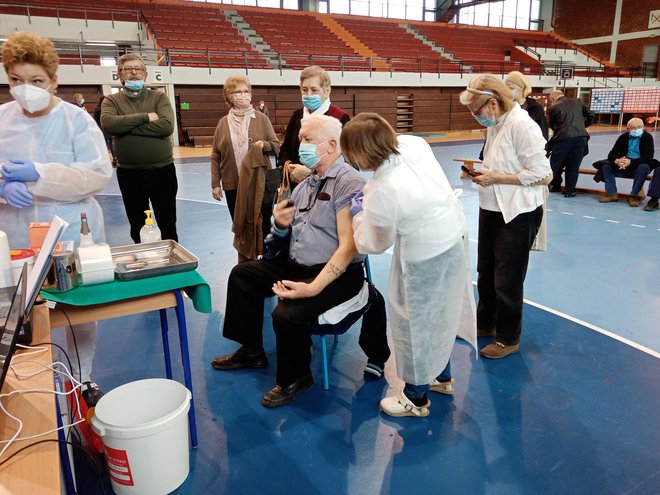 U Dvorani europskih prvaka danas je bio organiziran punkt za cijepljenje protiv korona virusa/ Foto: Deni Marčinković