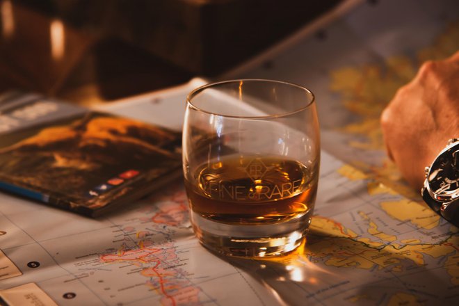Škotski viski, pod popularnim nazivom Scotch bez sumnje je najkompleksniji i drugačiji od svih viskija/Foto:Unsplash