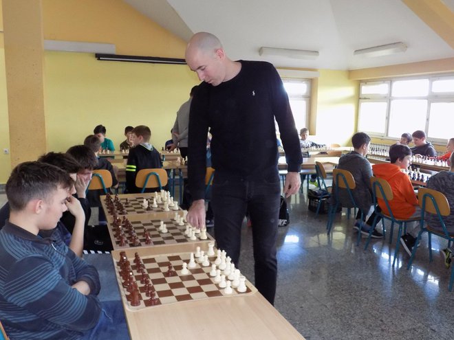 Šahovska simultanka u OŠ Garesnica 2018. godine/Foto: Krugoval Garešnica