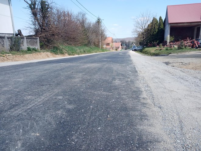 Uređena cesta u Samarici/ Foto: Deni Marčinković