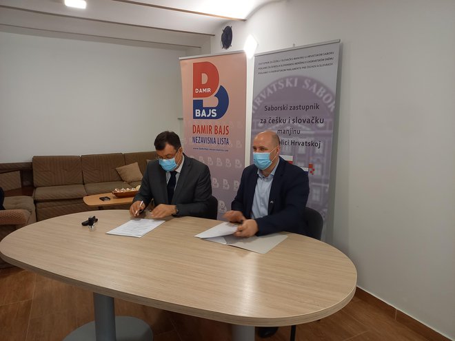 Potpisivanje koalicijskog sporazuma o zajedničkom izlasku na predstojeće lokalne izbore/Foto: Daria Marković