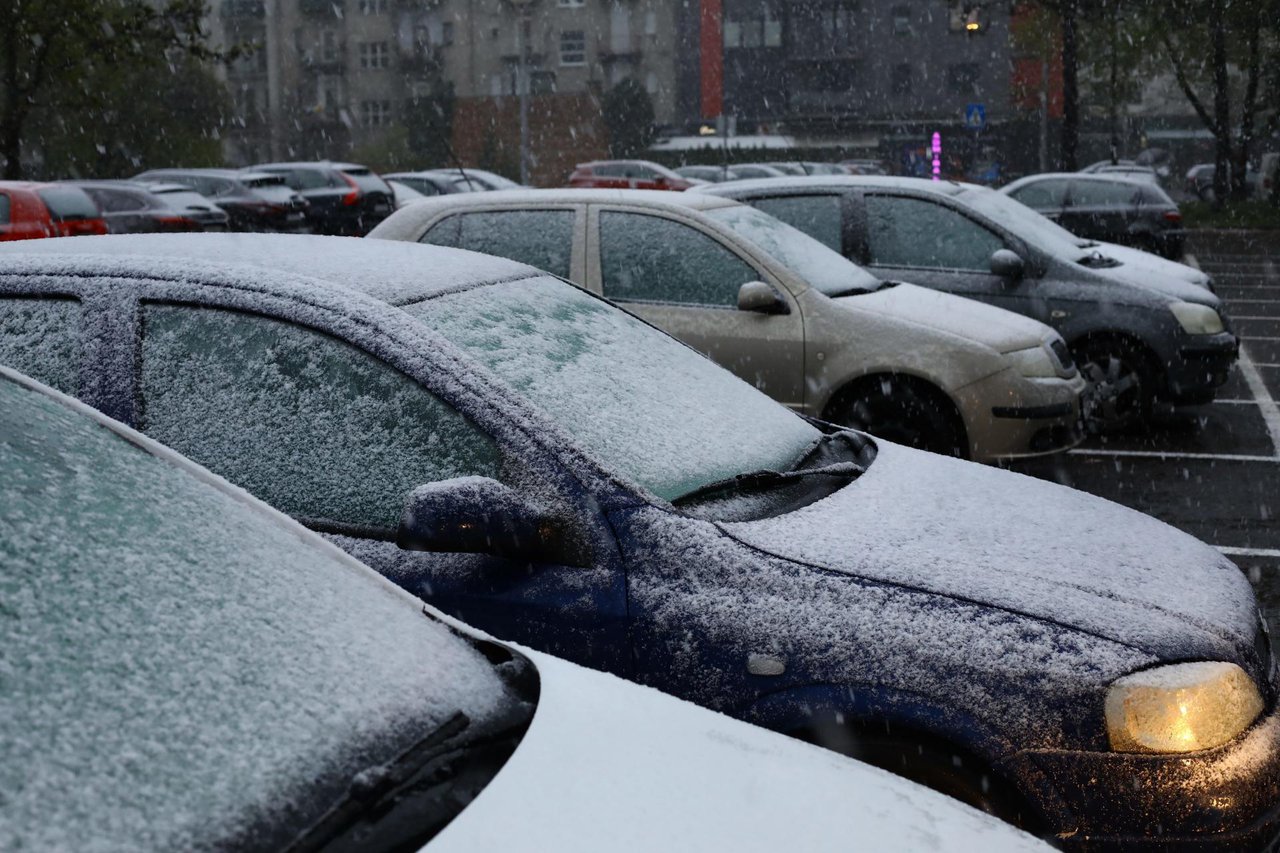 Fotografija: U Hrvatsku je stigla hladna fronta. Snijeg pada u kontinetalnom dijelu zemlje/Foto: Željko Puhovski/CROPIX