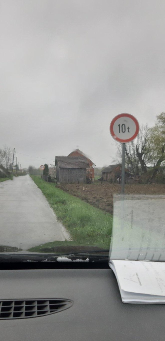 Općina Đulovac ograničila je težinu vozila koji mogu ići preko mosta/Foto: Drago Hodak