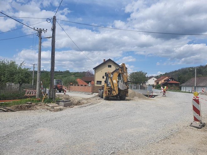 Radovi na rekonstrukciji mosta preko potoka Željnjak u Siraču/Foto: BBŽ