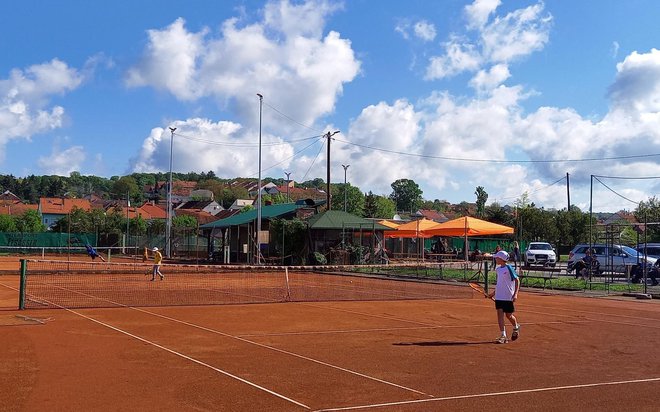 Krenuo je daruvarski teniski turnir u kategorijama za 8, 9 i 10 godina/Foto: Daria Marković