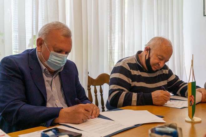 Dožupan Alić potpisao je ugovore s udrugama iz Garešnice/ Foto: BBŽ