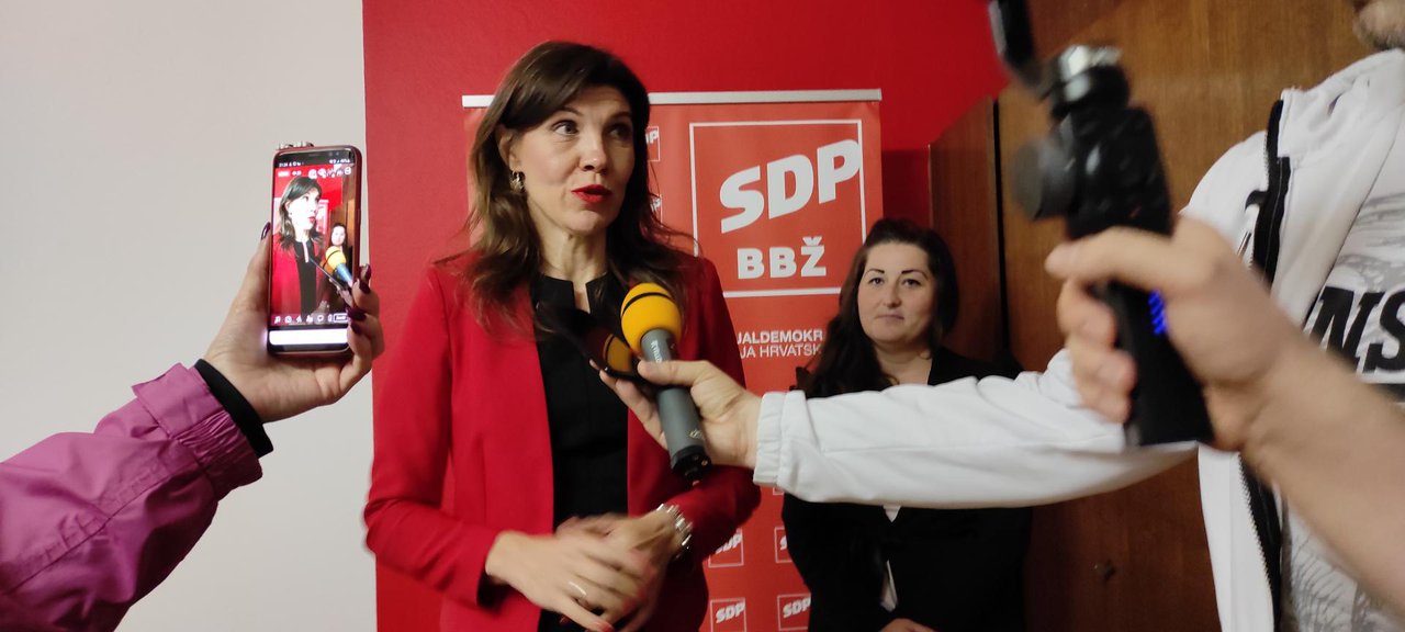 Fotografija: SDP-ova Sandra Frčo očekuje da HDZ-ov Marko Marušić govorenjem istine zaustavi političku trgovinu/Foto: Martina Čapo