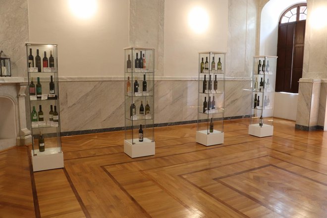 Izložba nagrađenih vina u Galeriji dvorca/Foto: Daria Marković
