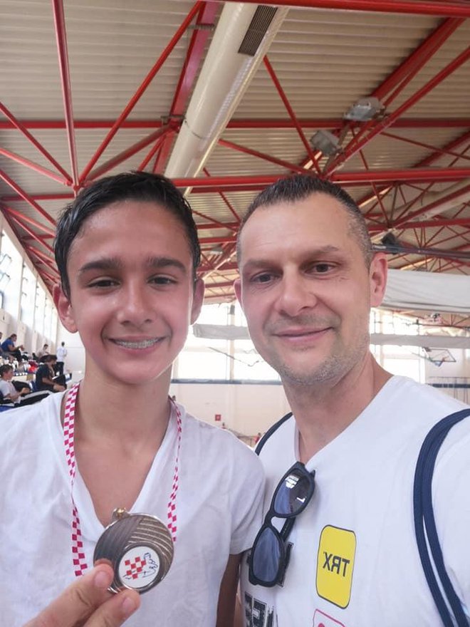 Feđa Medak s viceprvakom Patrikom Hajdukovićem/Foto: Facobook Taekwondo klub Fox