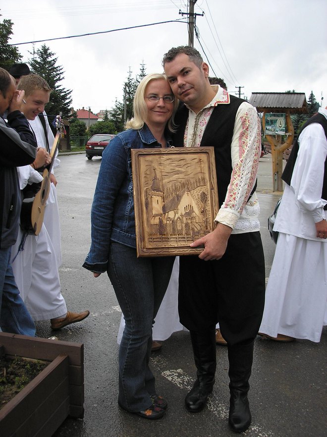 <p>Sa suprugom Sandrom na putovanju u Slovačkoj 06.kolovoza 2006. godine/Foto: Privatni album</p>
