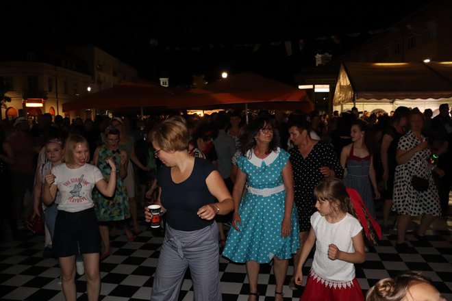 Na plesnom podiju u kasnijim večernjim satima/Foto: Daria Marković