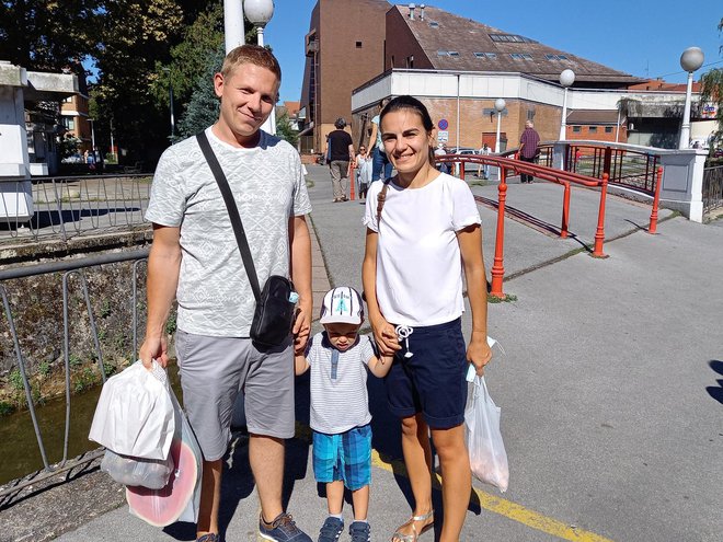<p>Daruvarčanin Kristijan Hroh sa svojom obitelji/Foto: Daria Marković</p>
