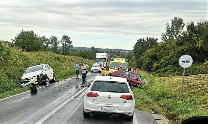 Fotografija: Prometna nesreća dogodila se na državnoj cesti na dionici između Severina i Bulinca/ Foto: Facebook
