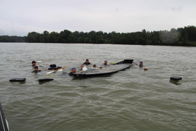 <p>Sve stvari Argonautima su plutale po Dunavu/Foto: Facebook Andrej Bublić</p>

