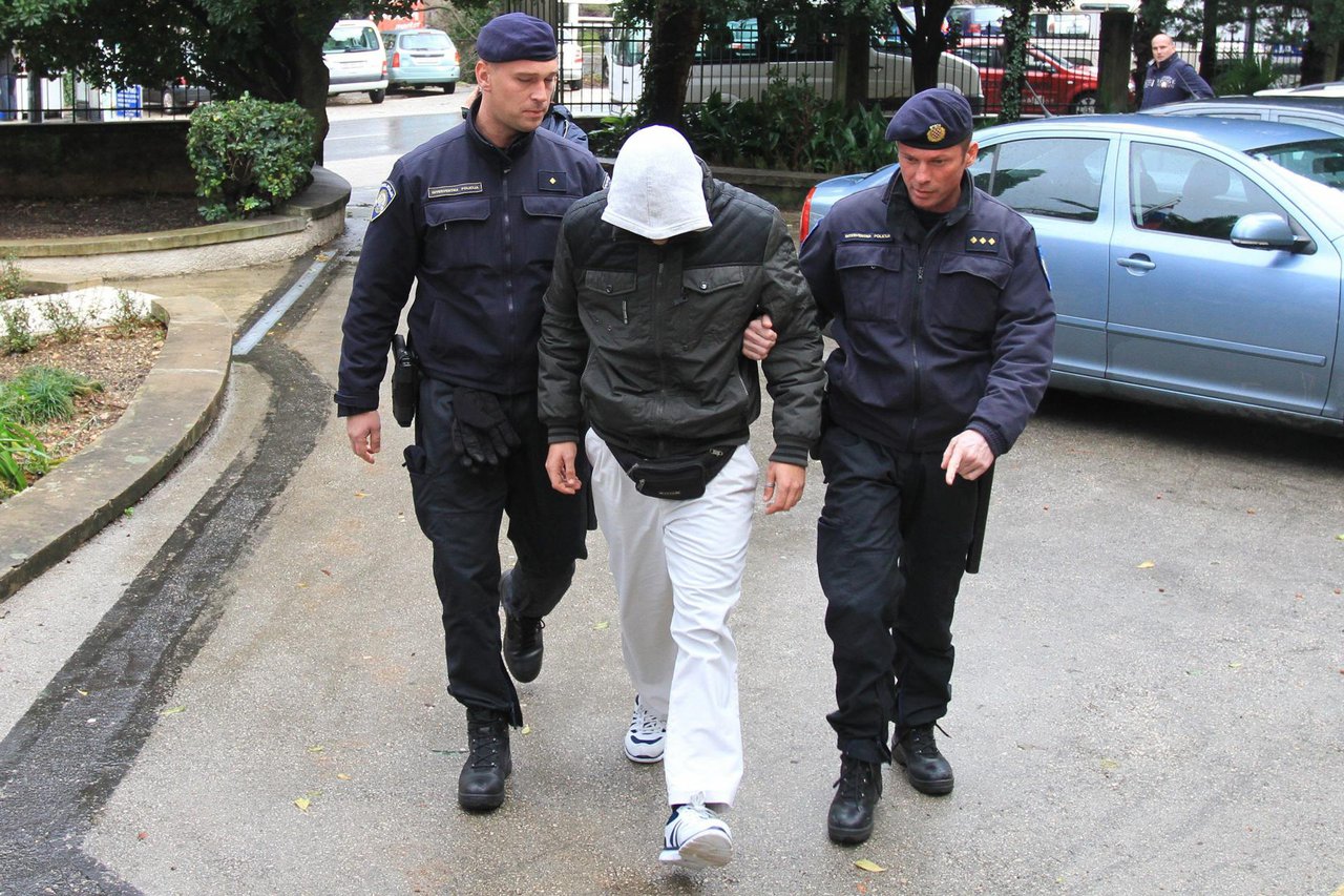 Fotografija: Muškarac je uhićen i odveden u postaju/Foto: Nikša Duper/CROPIX (ilustracija)
