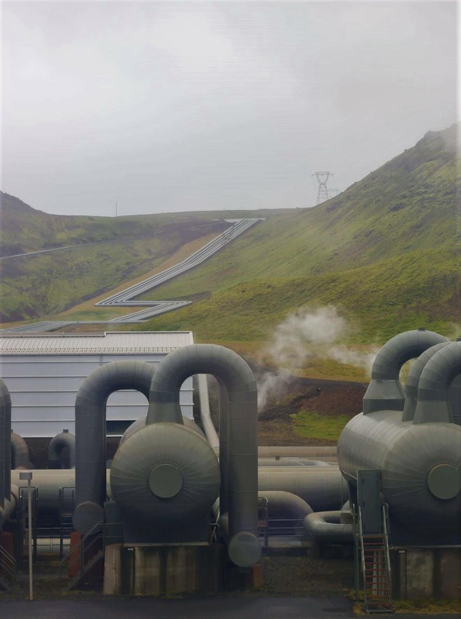 <p>Vanjski dio postrojenja za iskorištavanje geotermalnih izvora/Foto: Privatni album</p>
