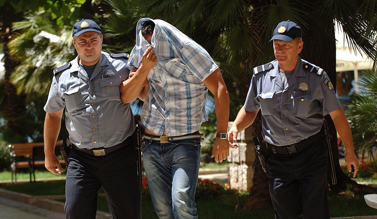 Fotografija: Muškarac je uhićen i doveden u policiju/Foto: Andrija Lučić/CROPIX (ilustracija)
