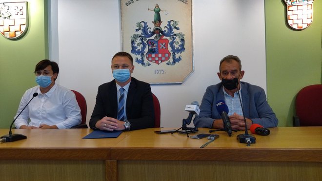 <p>Martina Posavac Ćurić, Marko Marušić i Goran Grgić/ Foto: Deni Marčinković</p>
