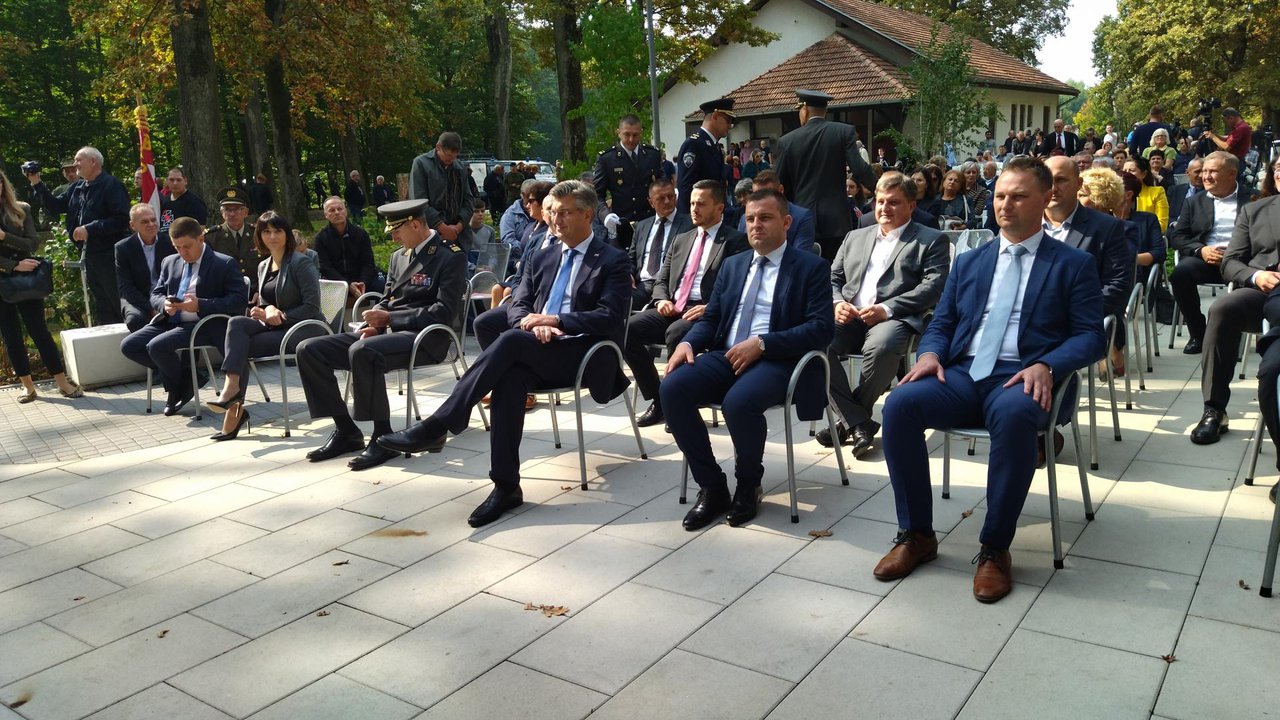 Fotografija: Premijer Plenković sa županom Marušićem i gradonačelnikom Hrebakom/ Foto: Deni Marčinković

