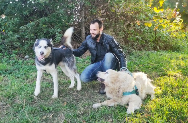 <p>Igor, baš kao i njegova zaručnica Kristina, sve svoje slobodno vrijeme koristi kako bi pomogao životinjama u potrebi/Foto: Privatni album</p>
