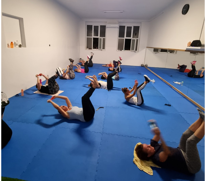 <p>U Studiju MBS možete pronaći različite programe yoge/Foto: Matea Ivanović</p>
