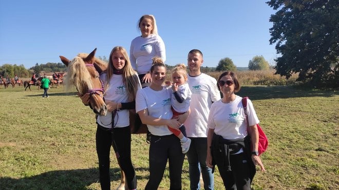 Obitelj i volonteri - svi oni imaju nešto zajedničko, a to je ljubav prema konjima/Foto: Martina Čapo
