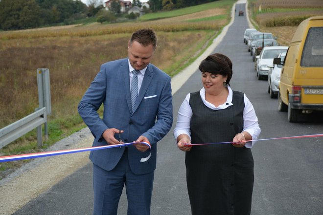 Nedavno je svečano otvorena novoasfatirana cesta na području Zrinskog Topolovca u dužini od 1,5 kilometara/ Foto: BBŽ
