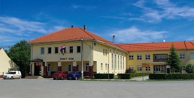 Općina Končanica, Češki dom
