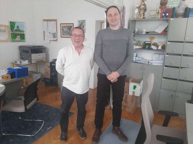 Vladimir Štefanec (lijevo) i Ivan Puščenik raduju se i budućoj suradnji/Foto: Ekonomska i birotehnička škola Bjelovar
