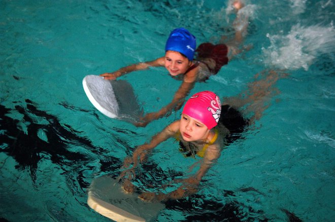 Djeca su postali pravi plivači uz pomoć stručnih trenera/Foto: Mario Todoric/CROPIX

