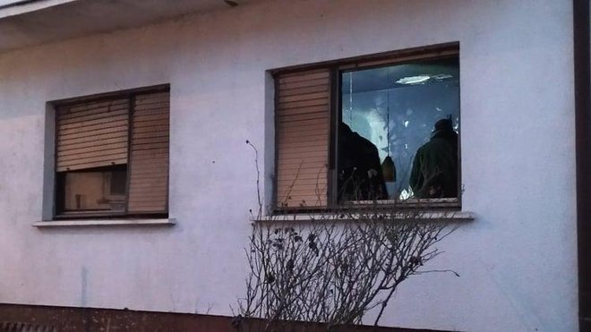 Policajci u kući istražuju što se dogodilo/Foto: Deni Marčinković
