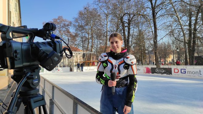 16-godišnja Ena obožava hokej i preporučila bi svim vršnjacima da se uključe u izazove koje on nudi/Foto: Martina Čapo
